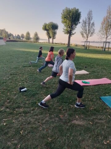 Rehasport_in_Überlingen_Ric’s_Company_Outdoor-Rehasport_am_Uferpark